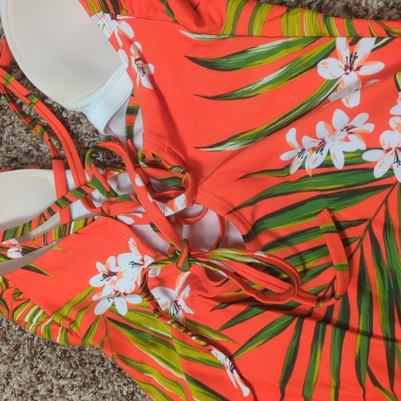 Kona sol red orange tropical floral v wire one piece open tie back swim suit 💋 - Picture 7 of 7